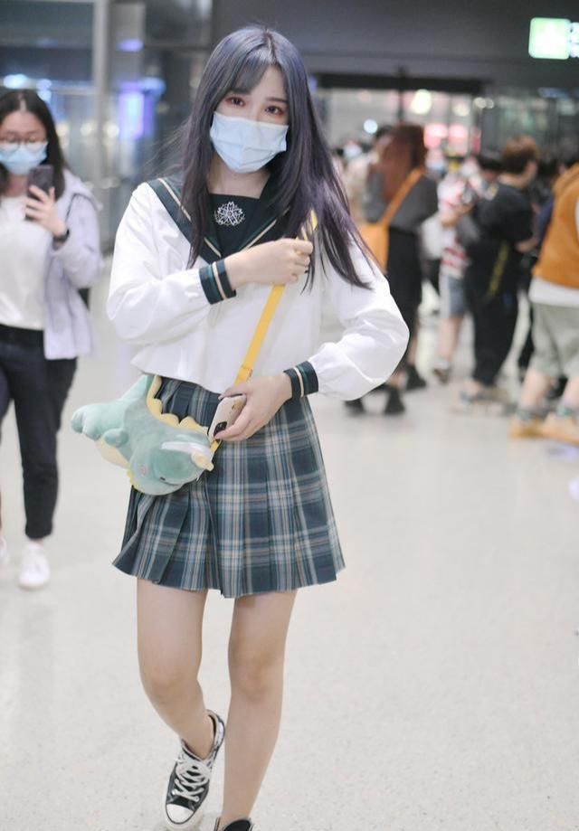  任你选|如何穿出少女感？跟着苏杉杉学穿裙子，学院风甜酷风任你选