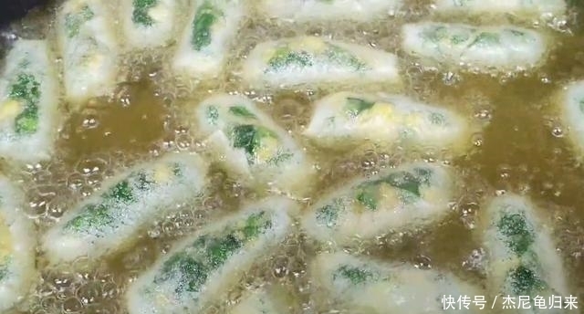 酥脆|懒人春卷做法!不和面,不揉面,15分钟做一锅,酥脆又鲜香