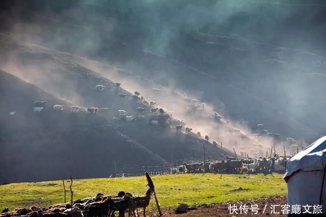 自驾|憋疯了!15条醉美新疆自驾线,正适合七八月挑一条出发!