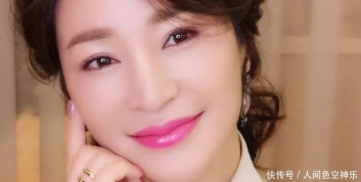  从上而下|洗脸洗不对，肌肤老得快，改掉三个坏习惯，皮肤会越来越好