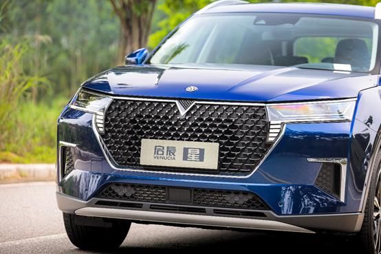  辰星|行驶品质出众，百公里油耗低至5.9L，启辰星到底值不值得入手？