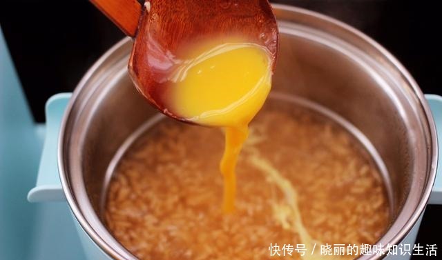 百合草莓酒|这种汤羹没有奶茶贵,却比饮料奶茶好,5元煮一锅,解秋燥还养颜