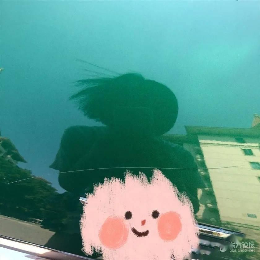 车主|青林湾的车主们,你们的车被划了!监控拍到此人