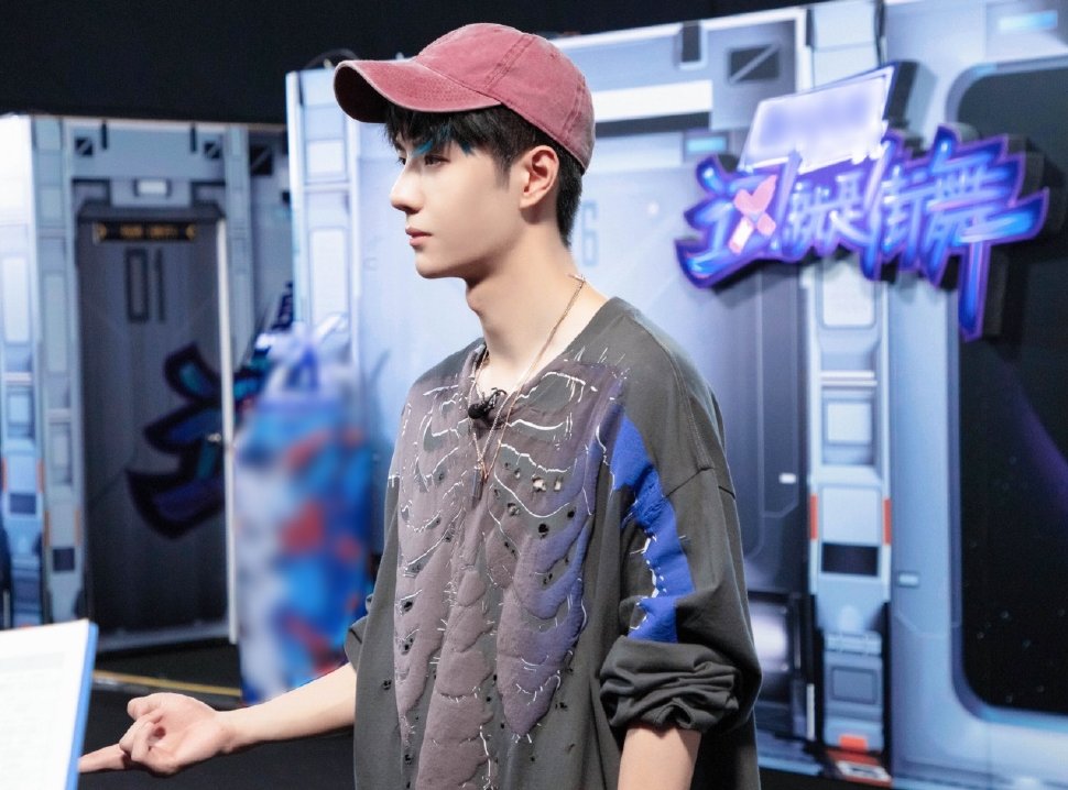  识破|《这就是街舞》玩指压板，王一博试图作弊被识破，坏叔叔又出损招