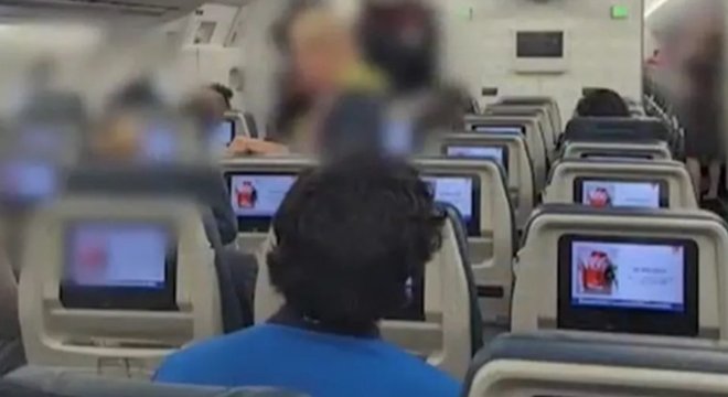 达美航空公司一航班遇剧烈颠簸 11人受伤被送医