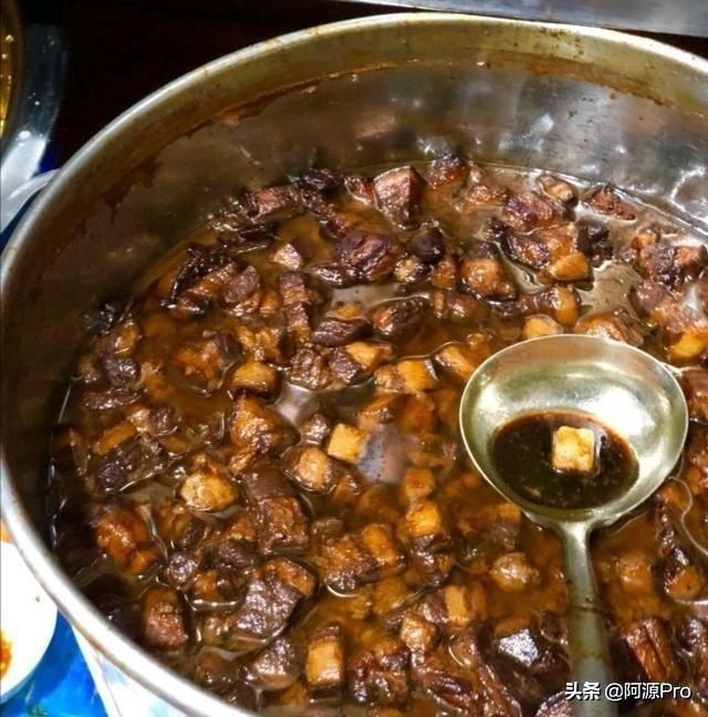  天天|哈尔滨有一家开了20多年的砂锅店，有人开豪车来吃，天天爆满!