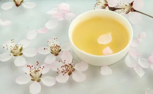  物质|常说喝茶利于健康，那么茶叶中到底是什么成分对人体好？