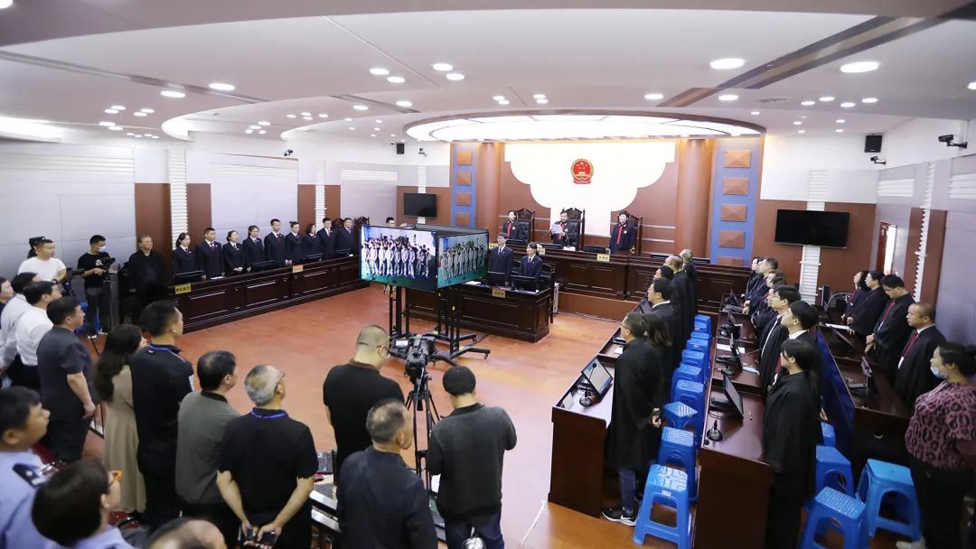 黑社会性质组织|董志伟（绰号：三光）死刑，董志明（绰号：二光）无期徒刑！