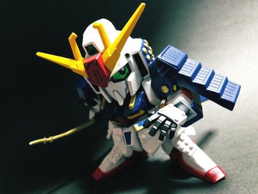  日本|日本收藏家展示自己的钢普拉模型 总数过千不乏珍品