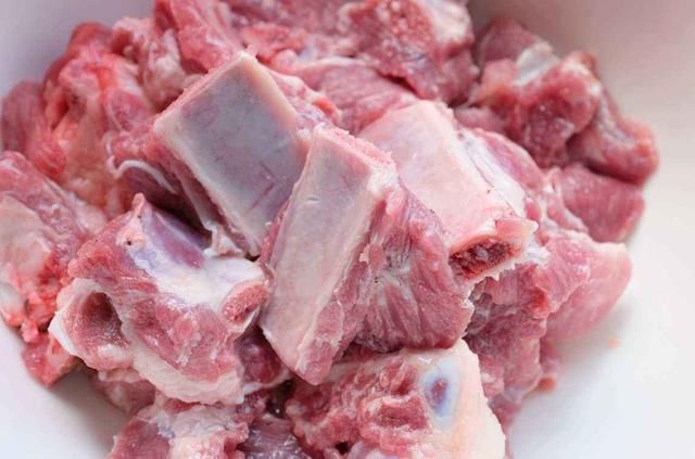  冷冻|买排骨如何挑选最新鲜？聪明人从不买这三种，后悔没有早知道