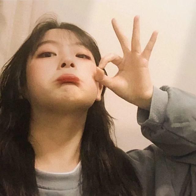 保重|英子头像 | 多年前你的一句保重 我至今没瘦