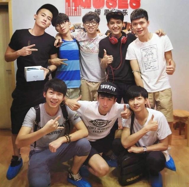  真不|都是“怪咖”，可是华晨宇跟尚雯婕怪得还真不一样