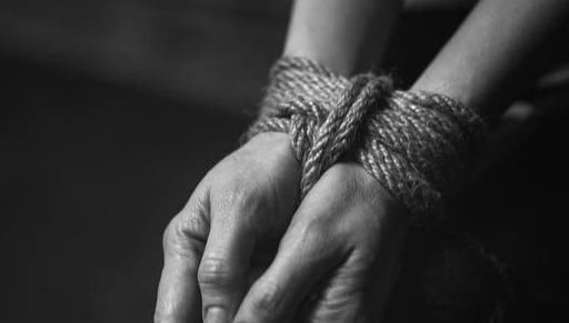  被判|15岁进京捡破烂，30岁千万资产，33岁铤而走险被判19年，现已出狱