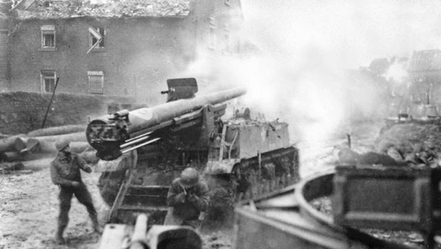 德军|德军丢失的首个本土城市,美军重兵围攻浴血厮杀,血腥的亚琛战役