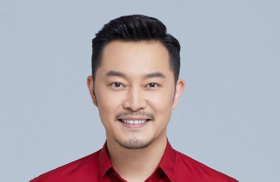 上线|您的“蔡小葵”已上线,暖心为baby提裙子第一期的神秘嘉宾曝出