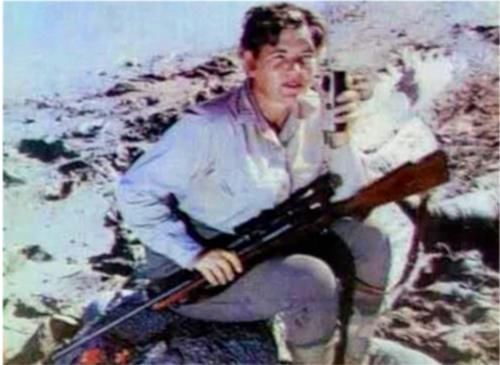 开枪|身高1米6的小女人，击毙世界最大湾鳄，晚年悔道：给100万美元也不开枪