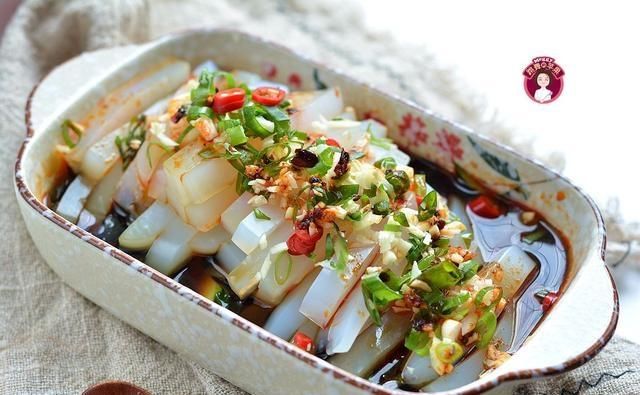  酸辣|“秋老虎”来了，自制1碗酸辣凉粉，开胃填饱肚子，还不担心长肉