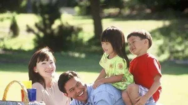 再生|二婚再生共同的孩子有错吗？2个二婚人士不同状态，很明了