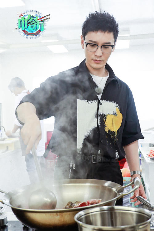  中餐厅号|《中餐厅》航行遇阻 黄晓明安排部署“店长力”十足