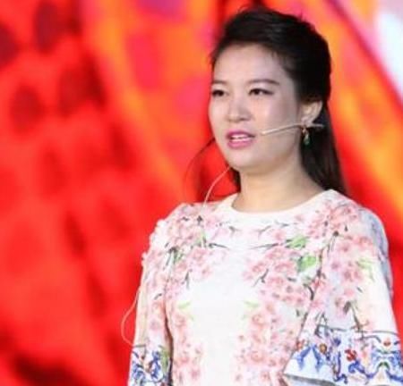 小伙|非诚勿扰“无臂女孩”:与小伙牵手成功,下台被甩,如今她怎么样