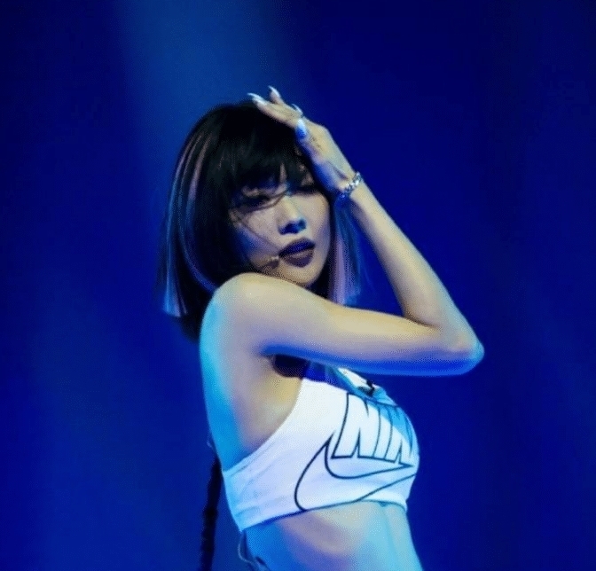 哭泣|王霏霏没有成团,孟佳难过的哭泣