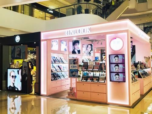  眼镜|时尚引领、大牌加码、VR赋能……超千亿的眼镜市场还能怎么玩？