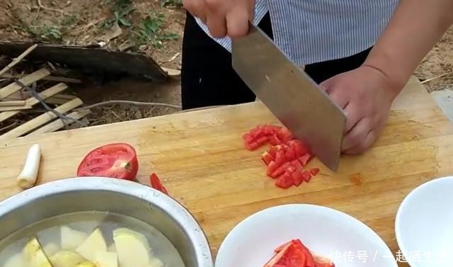 牛肉|土豆烧牛肉,做法简单,口感嫩滑