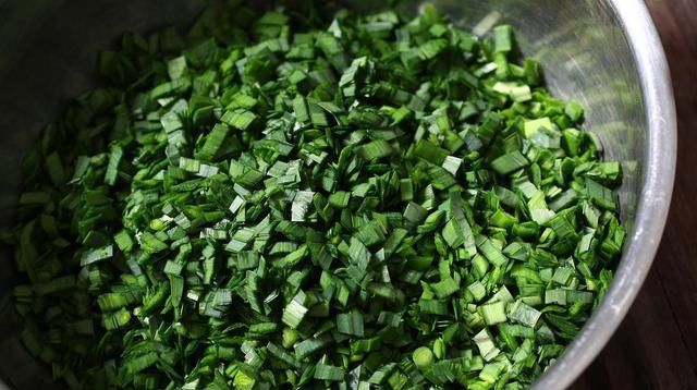 真的|韭菜加豆腐:这样真的太香了,美味至极,回味无穷!