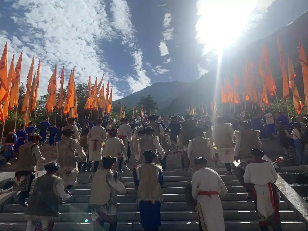 大禹祭坛前|锁定现场！汶川大禹祭坛太hot！