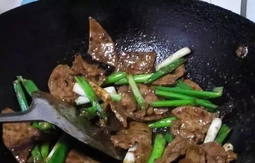  猪肝|牛肉都没它养人，1斤却只要5块钱，冬天要多吃，才能少生病！