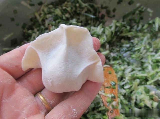  好吃|调素馅时，2步做对了包出来的饺子不出水更鲜美，比肉馅好吃