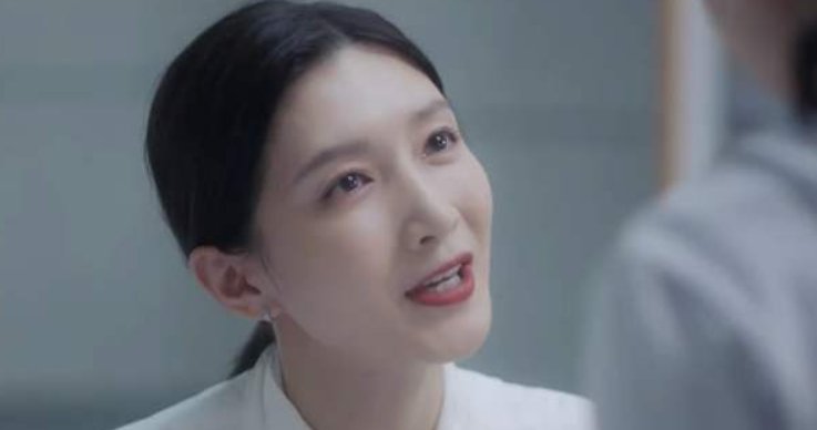  压抑|第一次看《三十而已》，过于真实了吧？真的觉得好压抑啊！