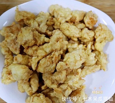  在家|酸甜咕咾肉？？（鸡肉版）在家也能做的“大菜”