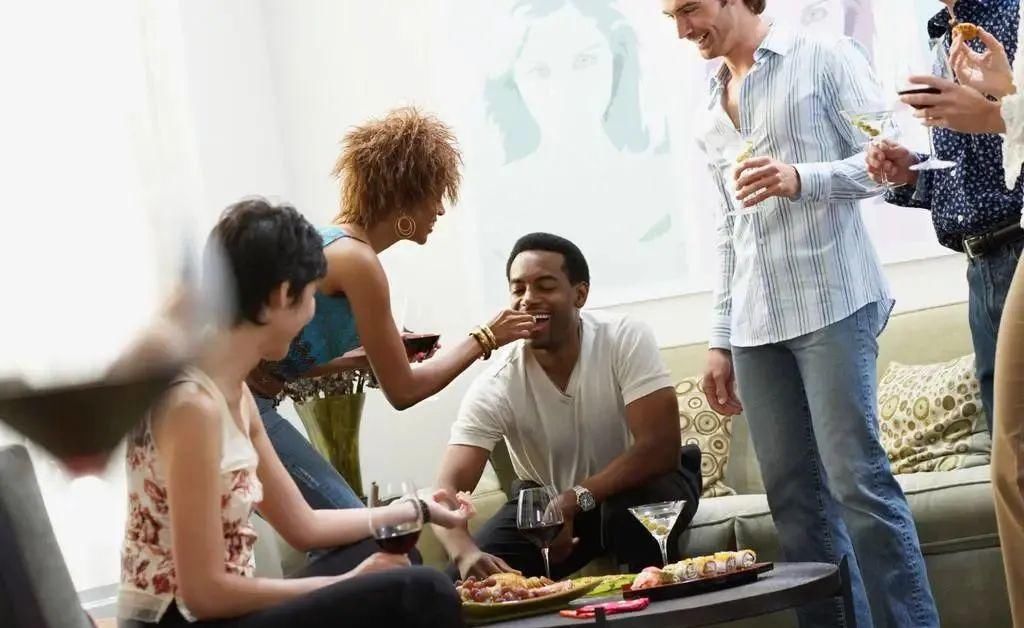  新加坡|新加坡“解封”第二阶段千万注意这些事！已有28名男女被控～