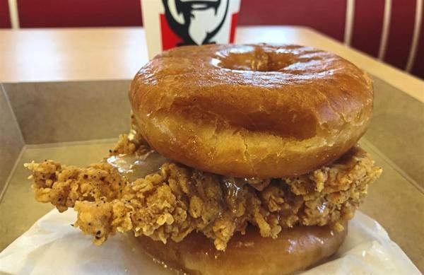 让座|为什么肯德基宁让顾客打包也不叫蹭坐者让座?没想到,套路还挺深