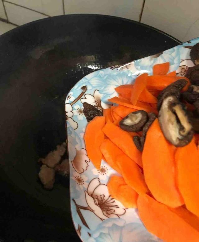 吃得起|“天然护肝王”终被发现，2元能炒一大盘，家家户户吃得起！