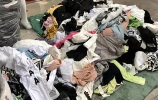 公司|又一巨头倒下：三年市值蒸发百亿，创始人辞职，公司大楼被出租