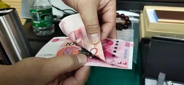 刑拘|警惕!副处长私装摄像头偷拍女租客超4000个视频,被刑拘