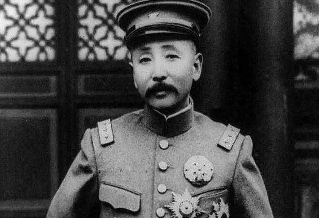 袁世凯|张作霖为袁世凯包下京城妓院，袁不领情，次年醒悟：东北非张莫属