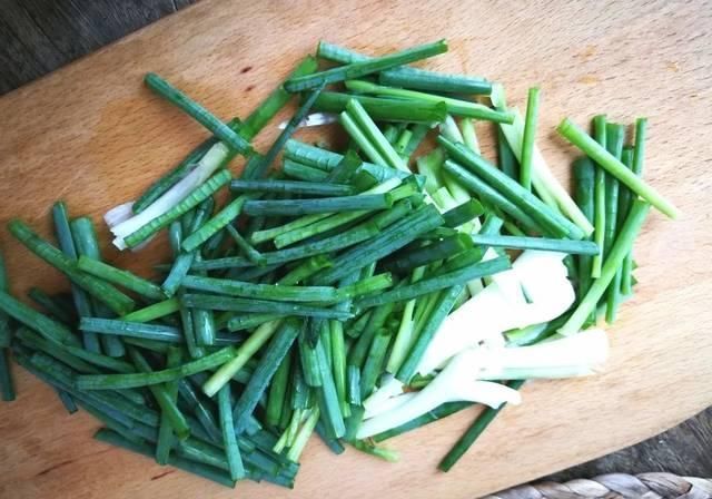 葱油|葱香浓厚,咸中带甜的葱油面做起來那么简单