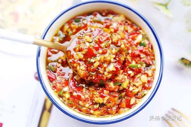 方式|换种方式做辣椒油，热油就不要乱浇了，关键这1步，又香又辣
