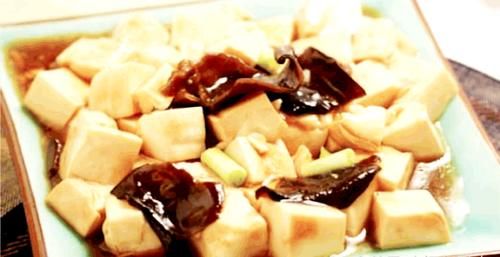烹饪|蚝油豆腐、臭豆腐烧排骨、脆熘豆腐,三道豆腐菜营养味美,如何烹饪豆腐菜?