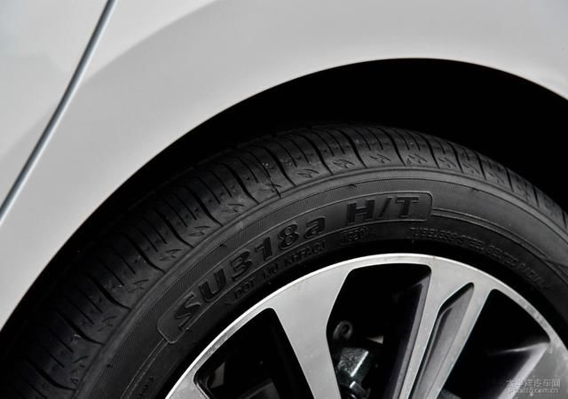 设计|180匹才卖十万?试驾长安锐程CC蓝鲸版