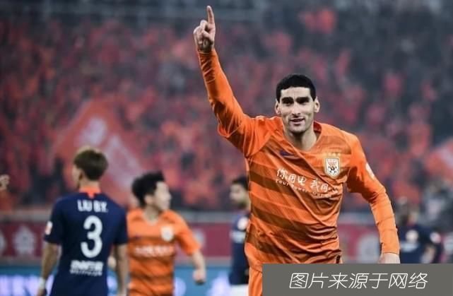  将费莱尼|格德斯被弃、佩莱若受伤，李霄鹏又怎么解？6轮格德斯帮助鲁能进入争冠组？