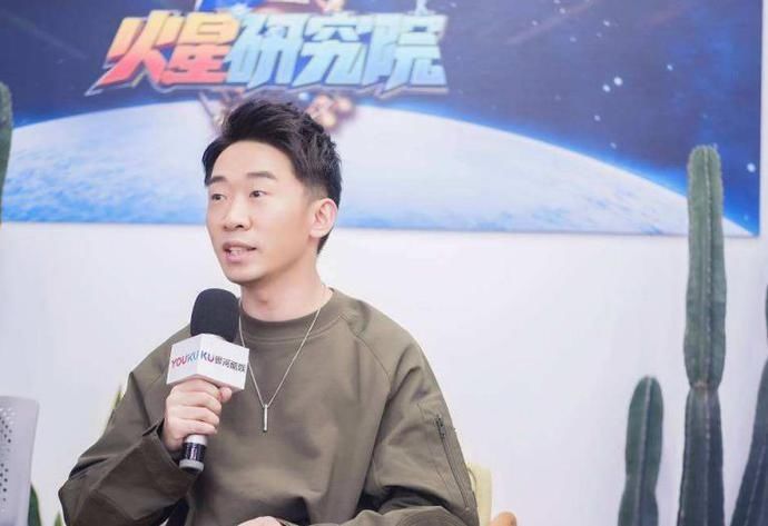  谢娜|杨迪综艺节目下跪感谢父母，成功离不开谢娜，还记得华少吗？