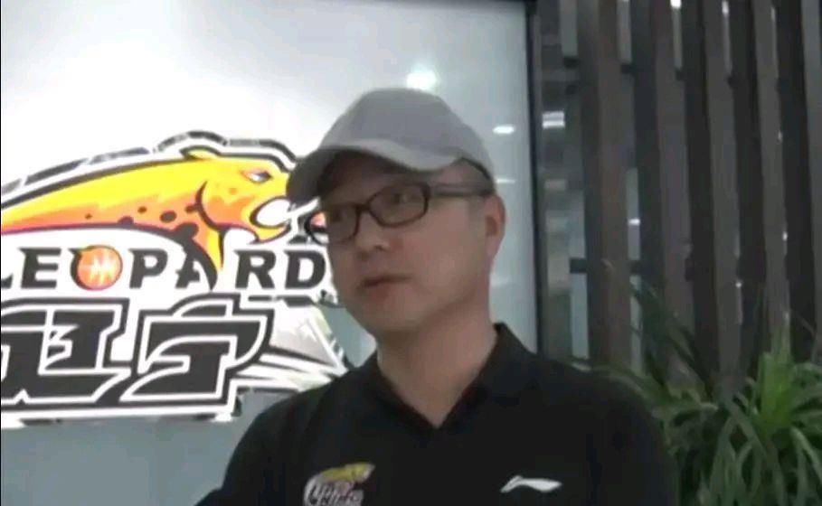 职位|一天三消息:梅奥已归队训练,杨鸣职位变动!李洪庆钦定大外援