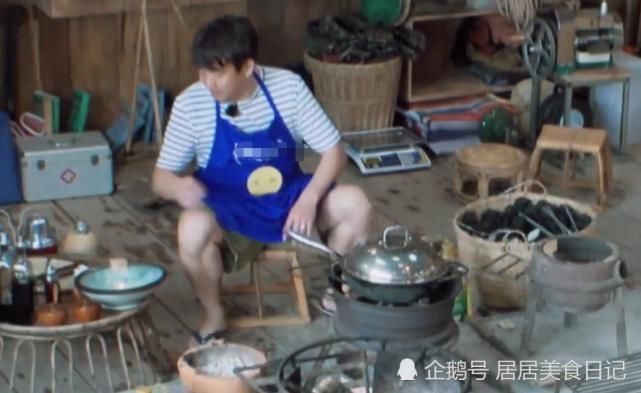 看清|《向往4》黄磊做红烧肉,看清放的半罐啥配料,难怪宋威龙不动筷