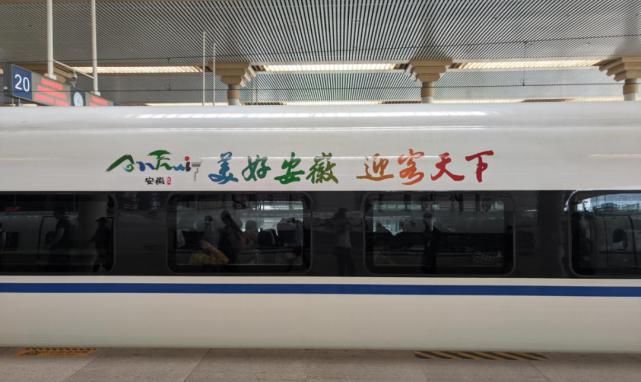 户外媒体|嫌户外媒体老土？那是因为你们没看到他们这样玩！