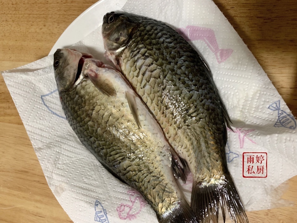  鱼汤|不管炖什么鱼，都不要加这“2种调味料”，做不对鱼汤又腥又难喝