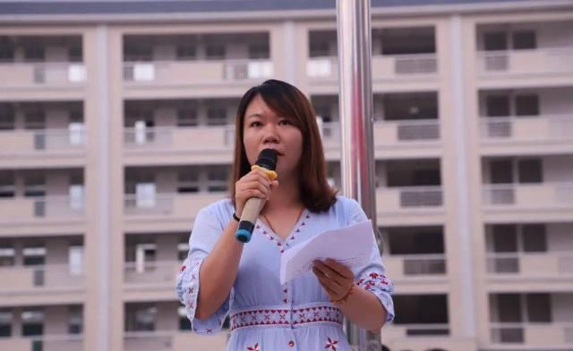  募捐活动|环江这所高中为被截肢的10岁小女孩做了这事